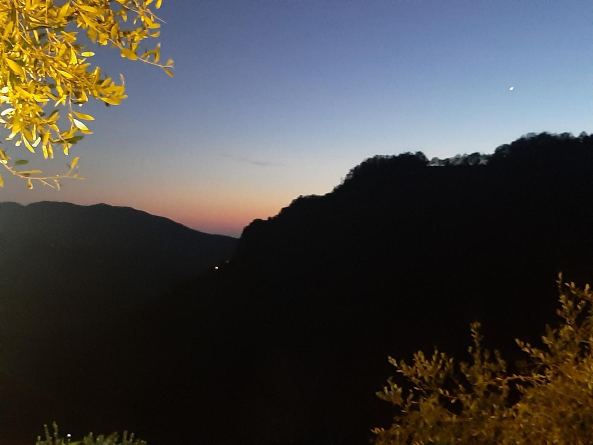 La Casa Di Amelia Villa Borzonasca Bagian luar foto